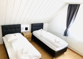 DUA Hotel 4