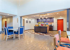 Hampton Inn & Suites Parkersburg Downtown 5