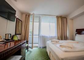 Hotel Attaché 3