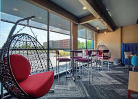 Tru By Hilton Merrillville 5