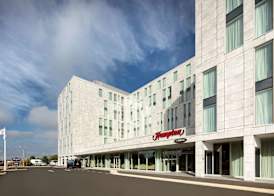 Hampton by Hilton London Stansted Airport 2