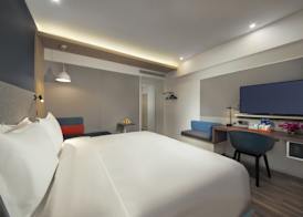 Holiday Inn Express Zhangjiagang East by IHG 3