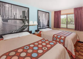 Super 8 by Wyndham Shipshewana 4