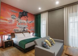 Theory Hotel 4