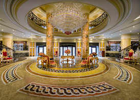 Royal Rose Hotel Abu Dhabi, Curio Collection by Hilton 5