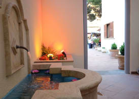 Bell Port Hotel 2