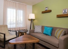 Woodspring Suites Houston IAH Airport 4