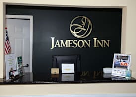 Jameson Inns Oakwood 2
