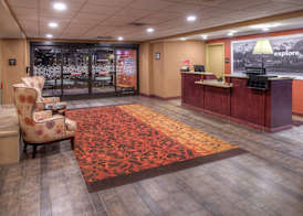 Hampton Inn & Suites Rifle 3