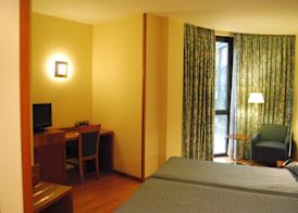 Hotel Mieres del Camino 4