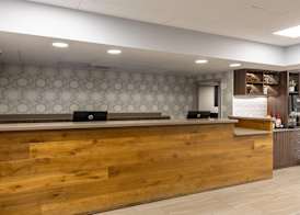 Country Inn & Suites by Radisson, Lake Norman Huntersville, NC 4