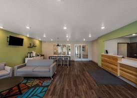 WoodSpring Suites West Palm Beach 2