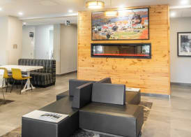 Microtel Inn & Suites by Wyndham Mont Tremblant 3