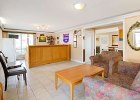 Knights Inn - Park Villa Motel, Midland 2