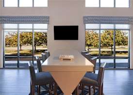 Hampton Inn & Suites Cleveland-Mentor 4