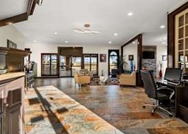 Suburban Studios Kansas City Airport North 2