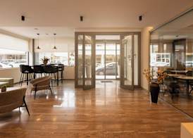 Chrispy City Living ex Nefeli 4