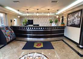 Super 8 by Wyndham Cypress Buena Park Area 2