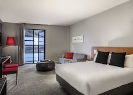 Mantra Hindmarsh Square 5