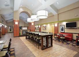 Hampton Inn & Suites Kansas City-Merriam 3
