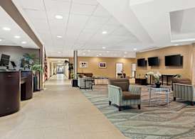Quality Hotel Philadelphia Airport 5
