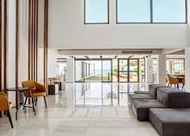 Piere Anne Beach Hotel 2