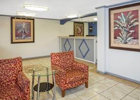 Travelodge by Wyndham Fort Myers North 2