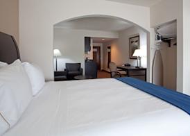 Holiday Inn Express & Suites HOPE MILLS-FAYETTEVILLE ARPT by IHG 3