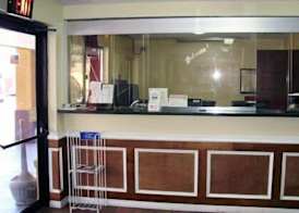 Econo Lodge Decatur - Atlanta East 4