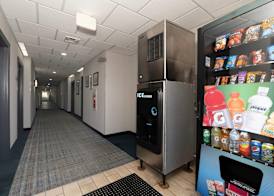 Country Inn & Suites by Radisson, Harrisburg - Hershey West, PA 4