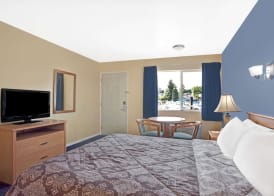 Days Inn by Wyndham Seattle North of Downtown 2