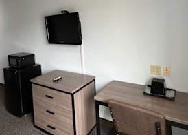 Americas Best Value Inn Sulphur 5