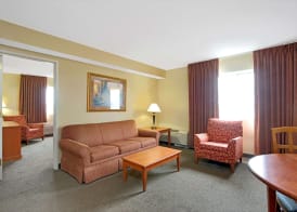 Days Inn by Wyndham St. Louis/Westport MO 4