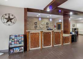 Comfort Suites Brenham 3