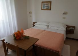 Hotel Aurora 5