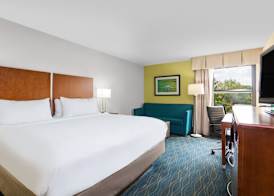 Holiday Inn Express & Suites WILMINGTON-UNIVERSITY CTR by IHG 5