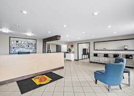 Super 8 by Wyndham Farmington 2