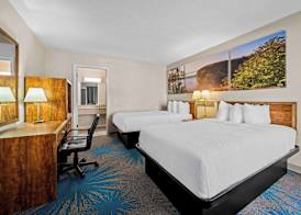 Days Inn by Wyndham Dubuque 5