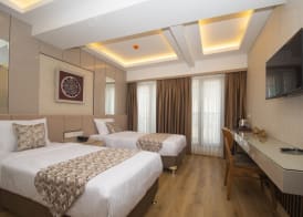 Vera Life Hotel 4