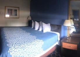 Aderi Hotel Lewisburg 4