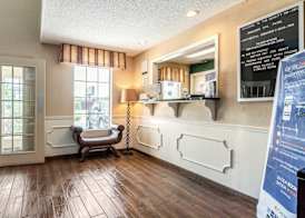 Quality Inn Decatur River City 3