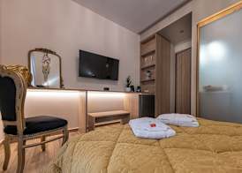 Koukaki Luxury Suites 5