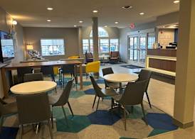 Microtel Inn & Suites by Wyndham Mansfield 2