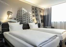 Novotel Duesseldorf Airport 5