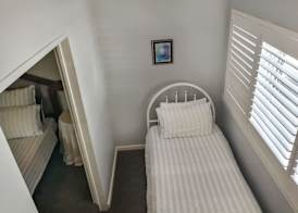 Airport B&B 3
