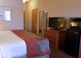 Ramada by Wyndham St George 4