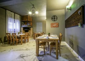 The Green Goose Hotel 2