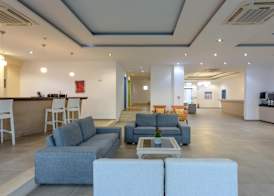 Zeus Hotels Palm Beach 4