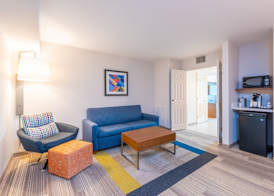 Holiday Inn Express & Suites BRADENTON WEST by IHG 2