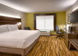 Holiday Inn Express & Suites EL PASO I-10 EAST by IHG 3